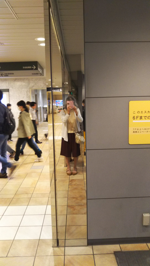 ���ʃL�����b�g�ƃp���v�X3