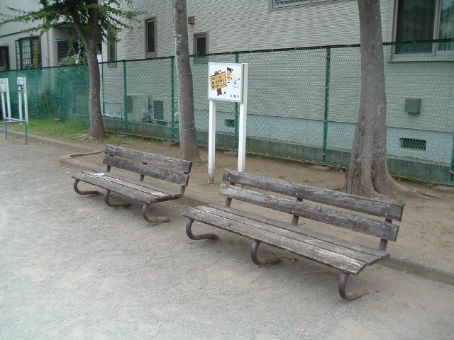 木のベンチ1