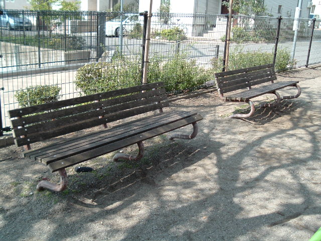 木のベンチ2